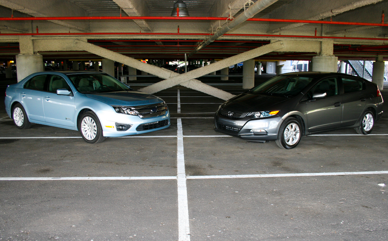 Illustration for article titled Hybrid Car Wars: Honda Insight Vs. Ford Fusion Hybrid